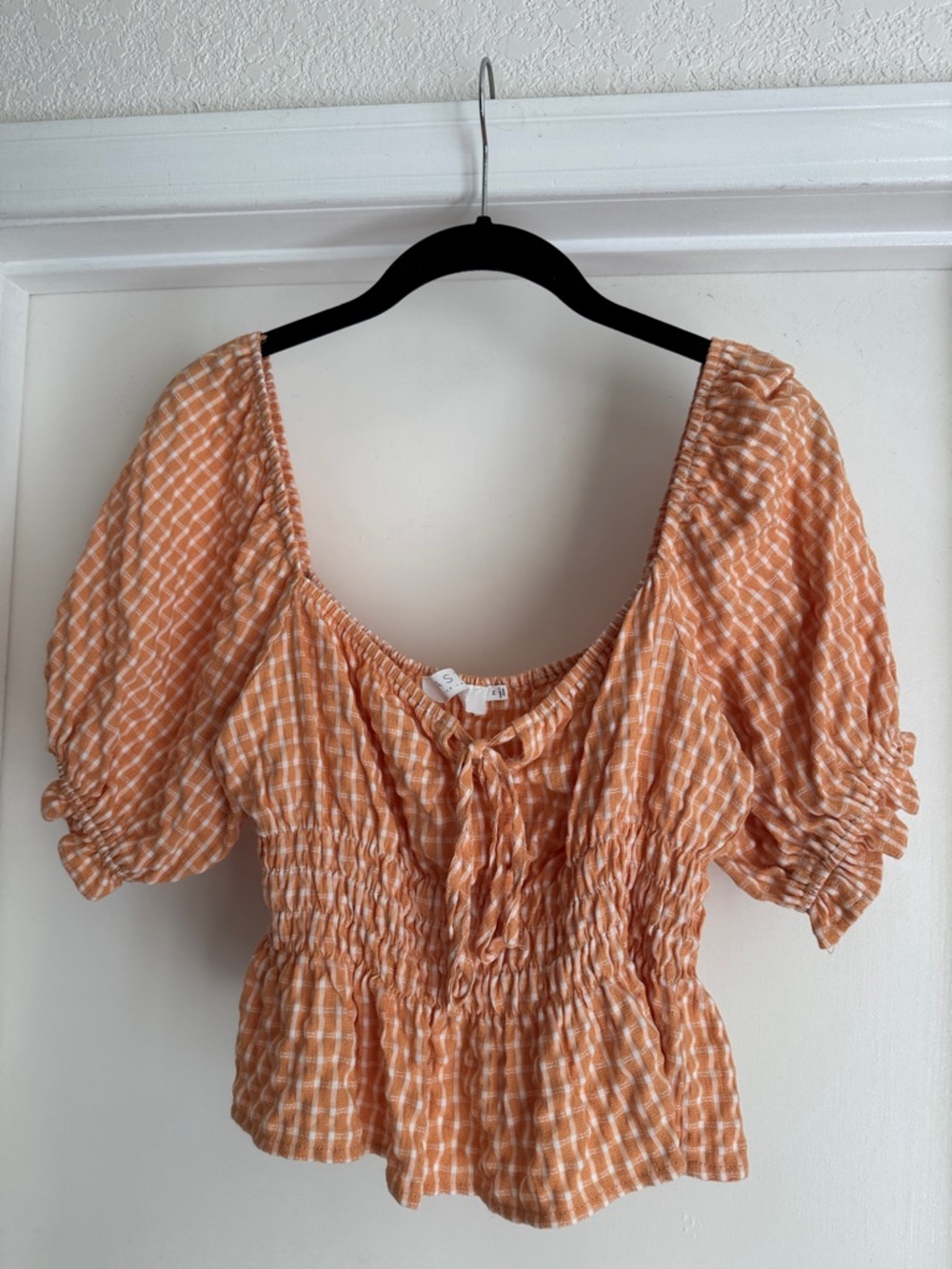 ASTR the label Gingham Puff Sleeve Peplum Top - Orange & White